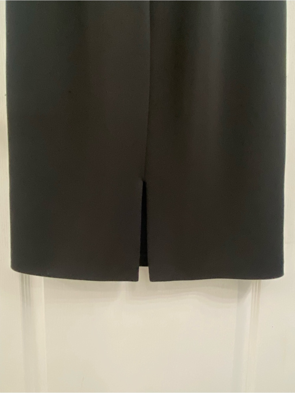 Maggie London Classic Black Short-Sleeve Sheath Dress - Picture 4 of 8